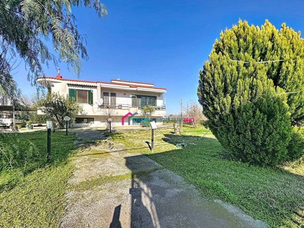 casa indipendente in vendita a Scisciano in zona Camaldoli