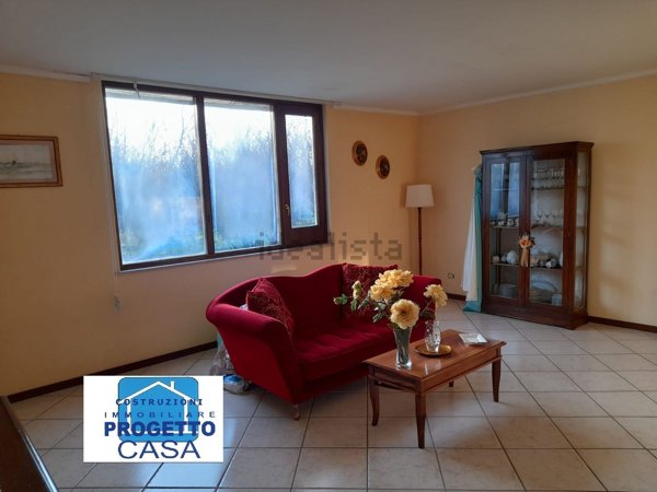 casa indipendente in vendita a Scisciano in zona Camaldoli