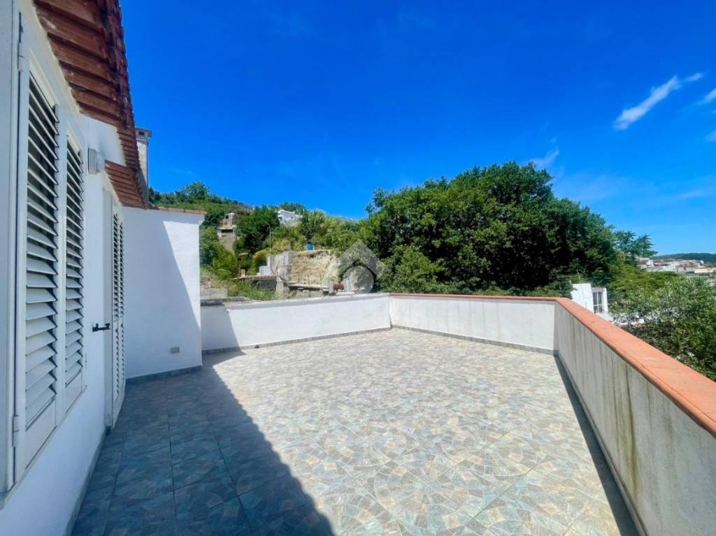 appartamento in vendita a Serrara Fontana