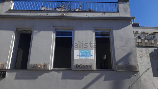 locale commerciale in vendita a Somma Vesuviana