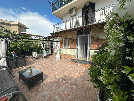 casa semindipendente in vendita a Somma Vesuviana