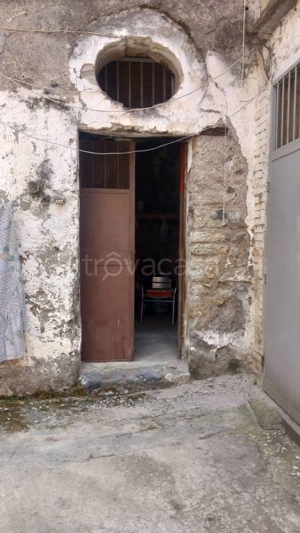 locale di sgombero in vendita a Somma Vesuviana