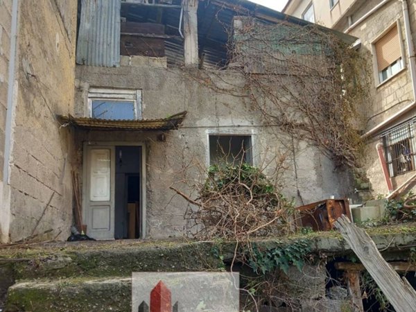 casa indipendente in vendita a Somma Vesuviana in zona Mercato Vecchio