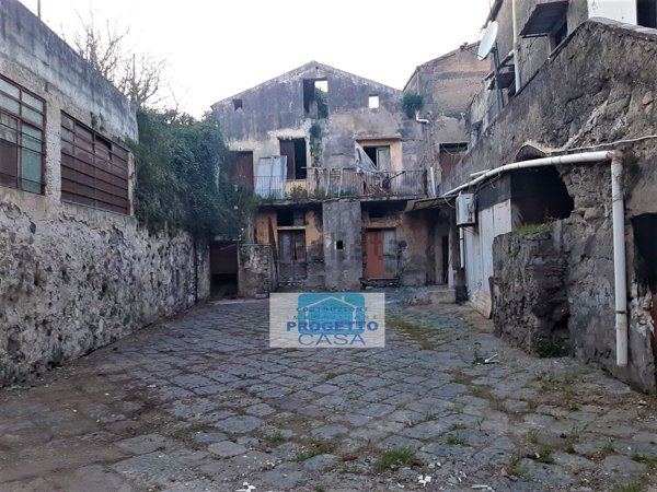 casale in vendita a Somma Vesuviana