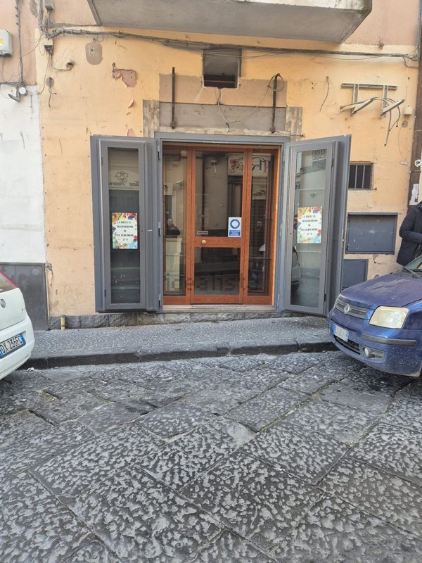 locale commerciale in vendita a Somma Vesuviana