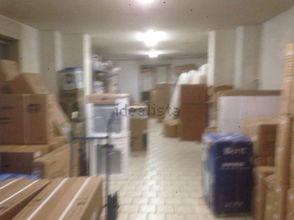 locale commerciale in vendita a Somma Vesuviana