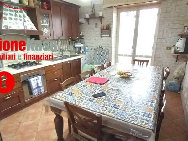 appartamento in vendita a Somma Vesuviana in zona Starza della Regina