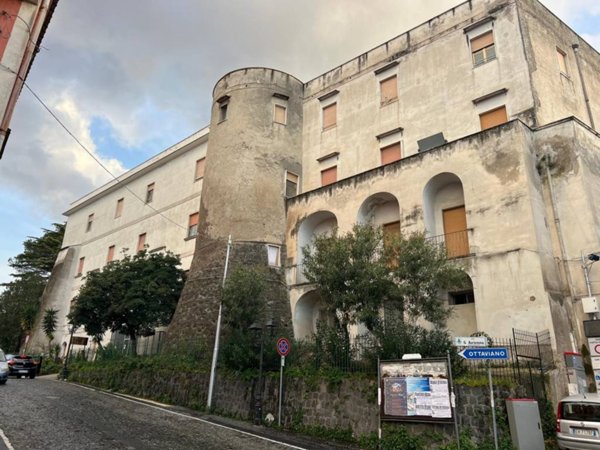 intera palazzina in vendita a Somma Vesuviana