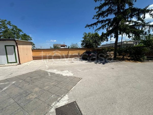 negozio in vendita a Somma Vesuviana in zona Santa Maria del Pozzo