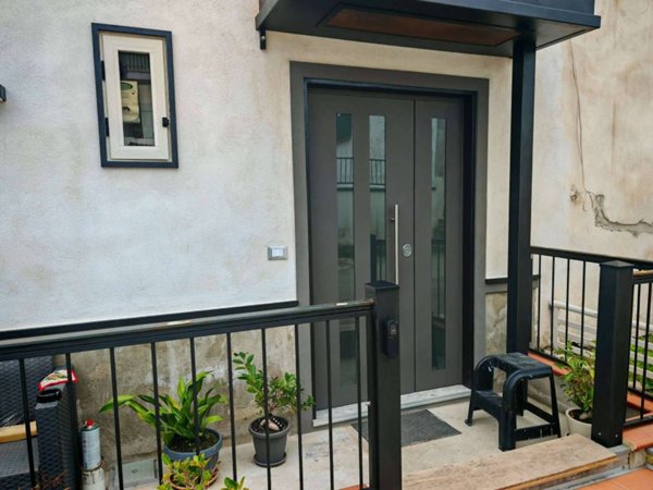 casa indipendente in vendita a Somma Vesuviana in zona Rione Trieste