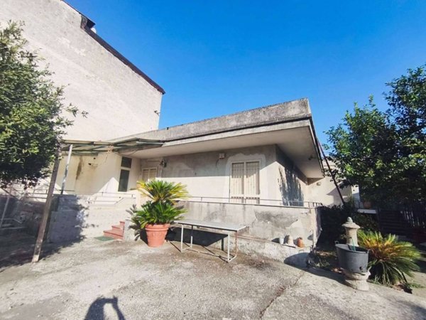 casa indipendente in vendita a Somma Vesuviana in zona San Sossio