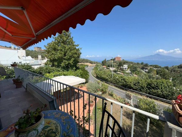 casa indipendente in vendita a Sorrento