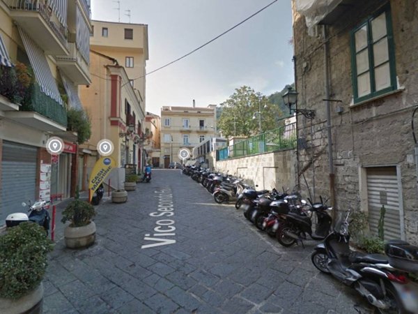 negozio in vendita a Sorrento