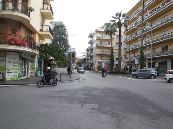 negozio in vendita a Sorrento