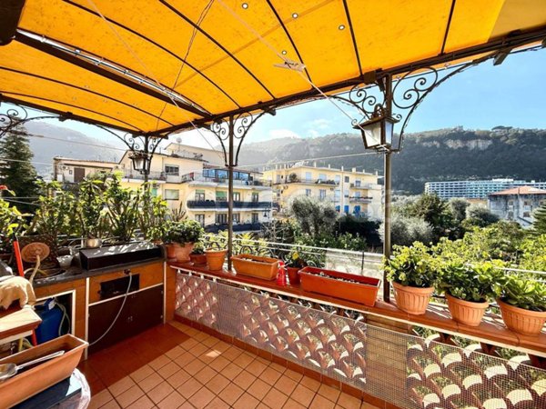 appartamento in vendita a Sorrento in zona Santa Lucia