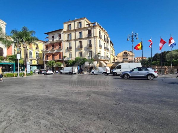 negozio in vendita a Sorrento