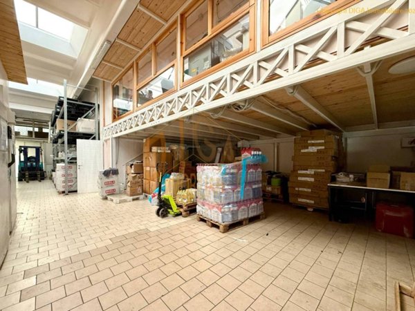 negozio in vendita a Sorrento