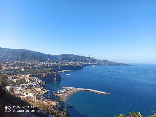 appartamento in vendita a Sorrento in zona Santa Lucia