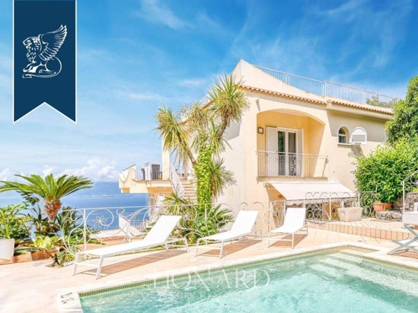 casa indipendente in vendita a Sorrento in zona Priora