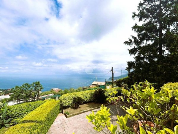 casa indipendente in vendita a Sorrento