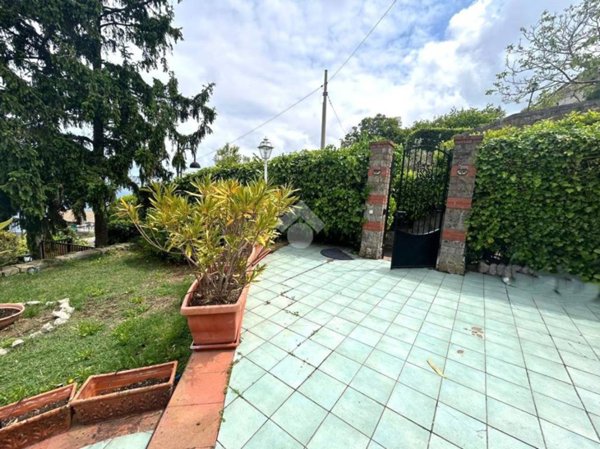 casa indipendente in vendita a Sorrento in zona Priora