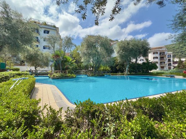 appartamento in vendita a Sorrento in zona Santa Lucia