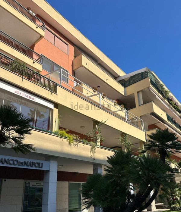 appartamento in vendita a Sorrento in zona Cesarano