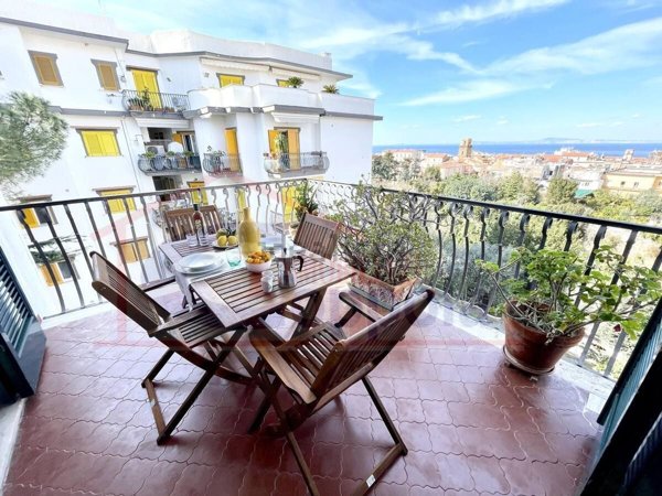 appartamento in vendita a Sorrento in zona Santa Lucia