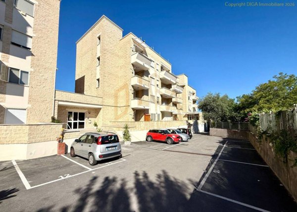 appartamento in vendita a Sorrento in zona Cesarano