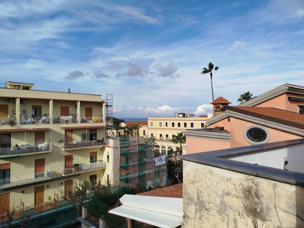 appartamento in vendita a Sorrento in zona Sorrento Marina Grande