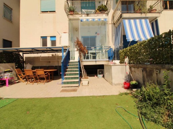 appartamento in vendita a Sorrento in zona Santa Lucia