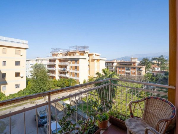 appartamento in vendita a Sorrento in zona Santa Lucia