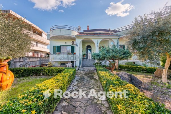 casa indipendente in vendita a Striano