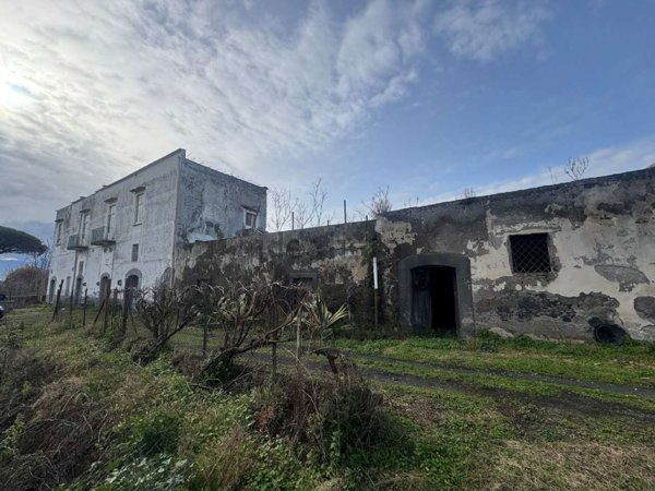 casale in vendita a Terzigno