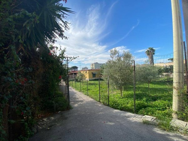 casa indipendente in vendita a Torre Annunziata