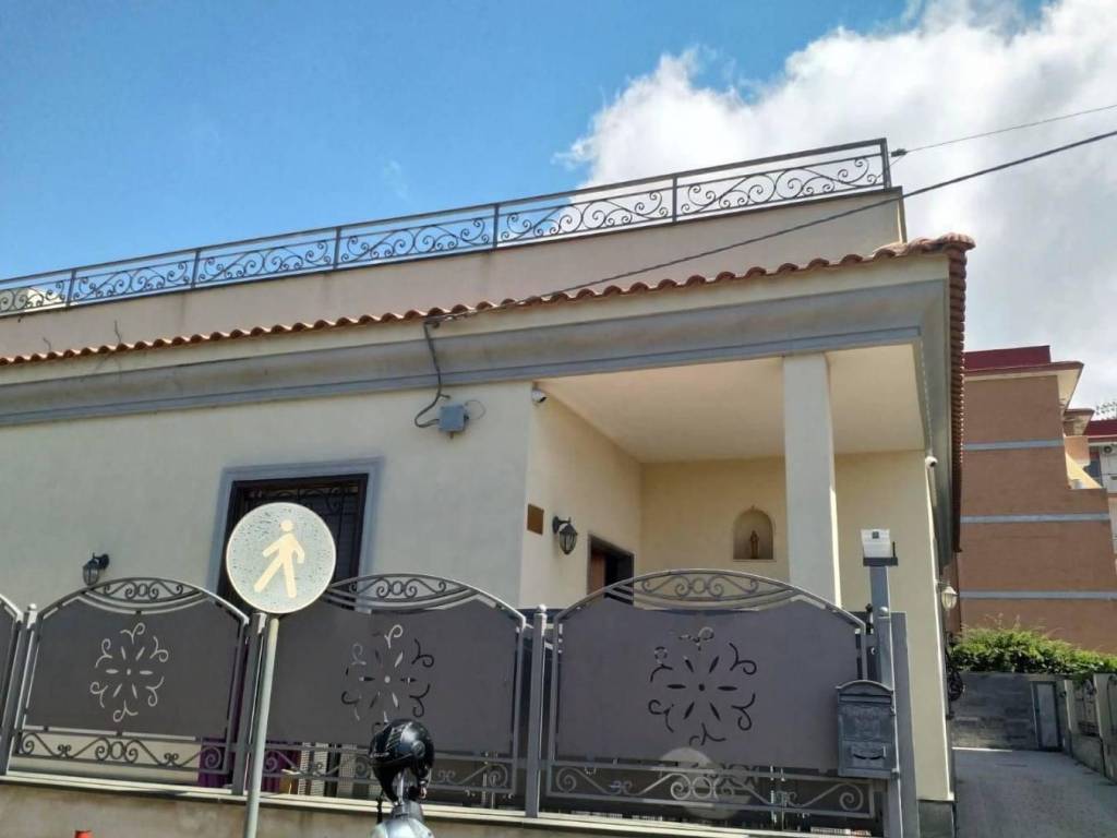 casa indipendente in vendita a Torre Annunziata