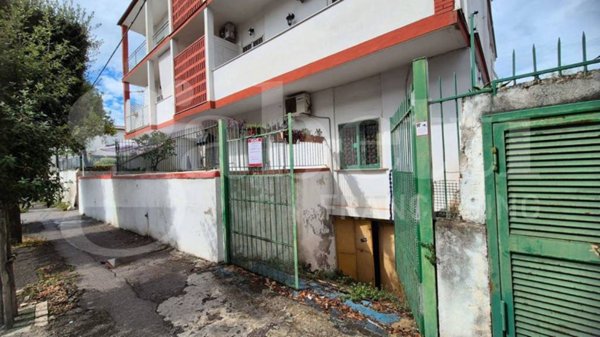 locale di sgombero in vendita a Torre Annunziata