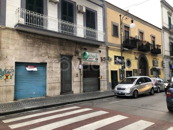 negozio in vendita a Torre Annunziata