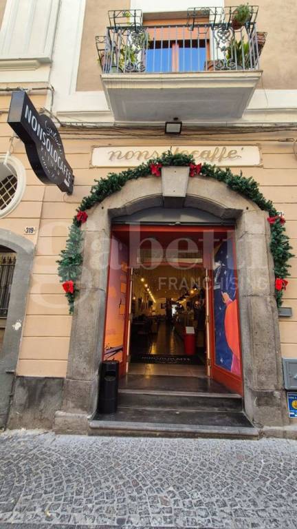 negozio in vendita a Torre Annunziata