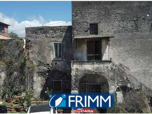 casa indipendente in vendita a Torre Annunziata