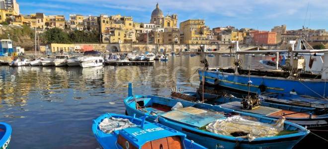 casa indipendente in vendita a Torre Annunziata