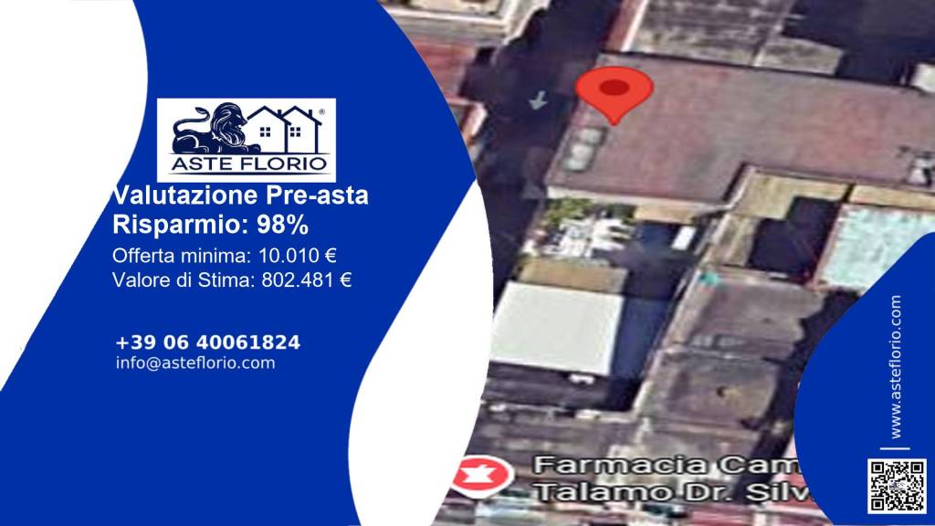 locale commerciale in vendita a Torre Annunziata