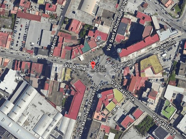 locale commerciale in vendita a Torre Annunziata