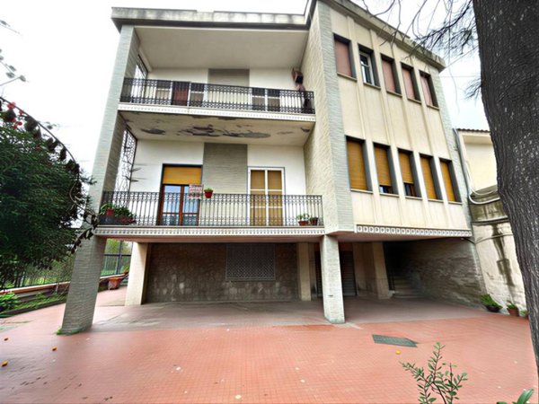 casa indipendente in vendita a Torre Annunziata