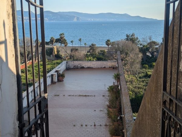 appartamento in vendita a Torre Annunziata