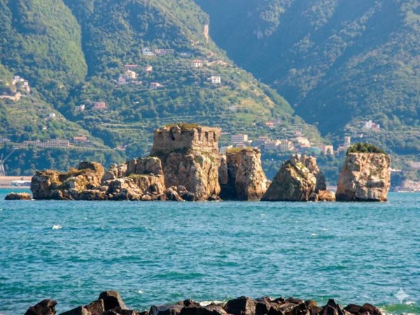 casa indipendente in vendita a Torre Annunziata in zona Rovigliano