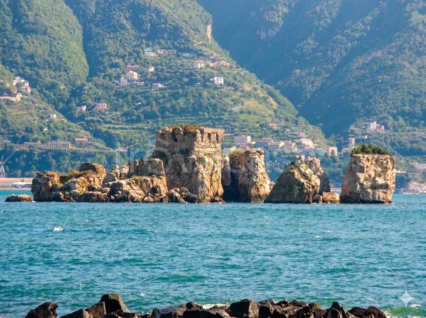 casa indipendente in vendita a Torre Annunziata in zona Rovigliano
