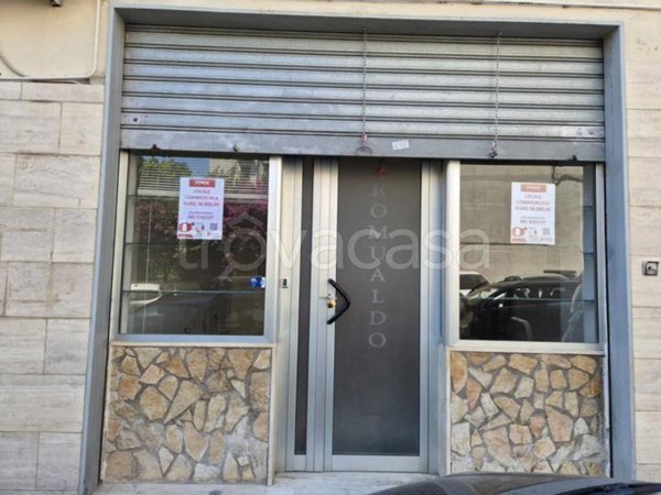 negozio in vendita a Torre Annunziata