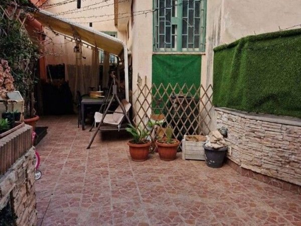 casa indipendente in vendita a Torre Annunziata