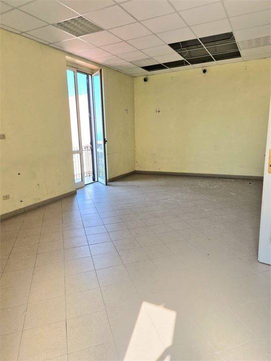 ufficio in vendita a Torre Annunziata
